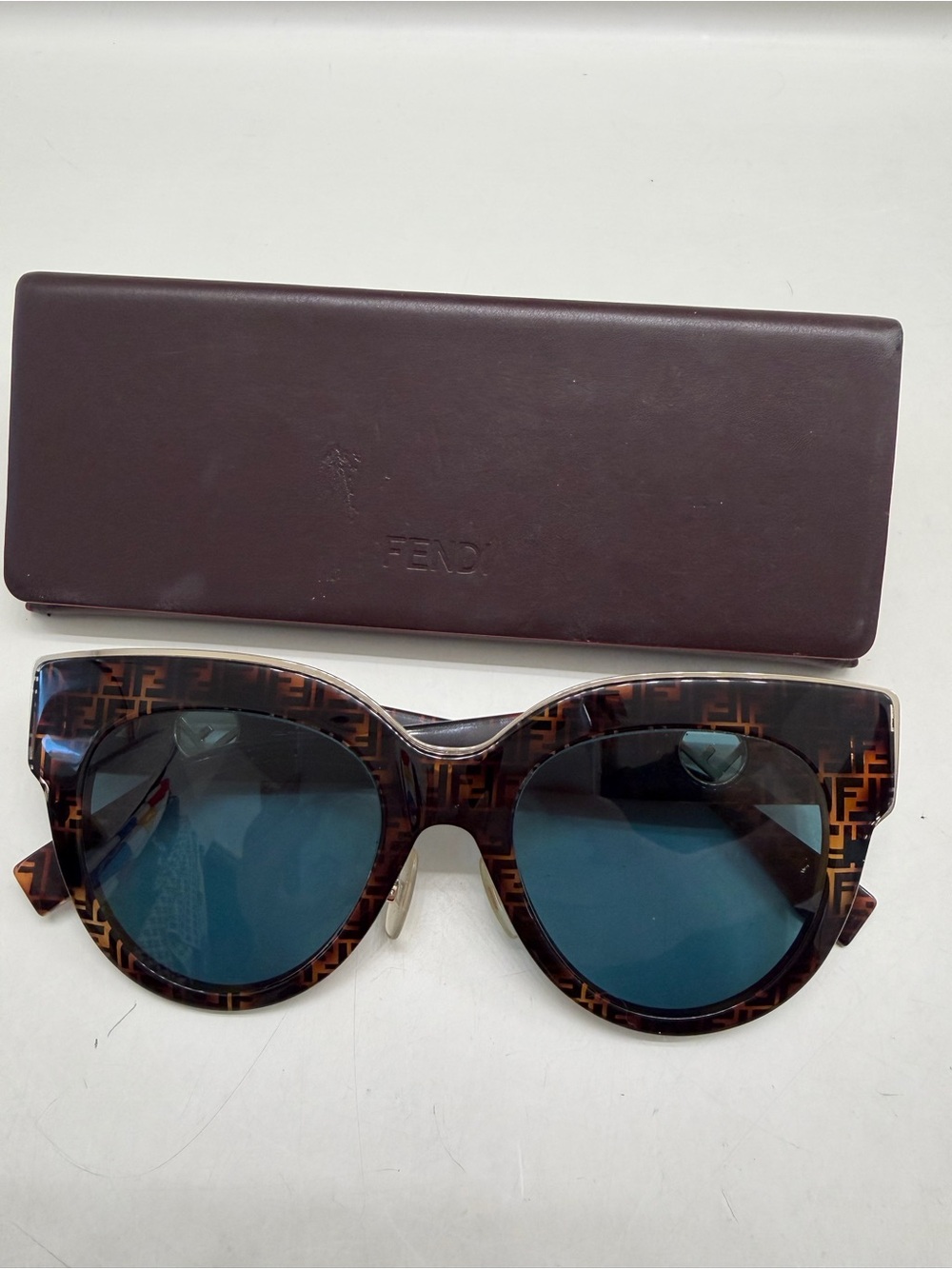 Fendi Tortoiseshell FF-Pattern Cat-Eye Sunglasses with Dark Blue Lenses